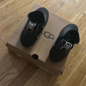 Black Ugg rain boots